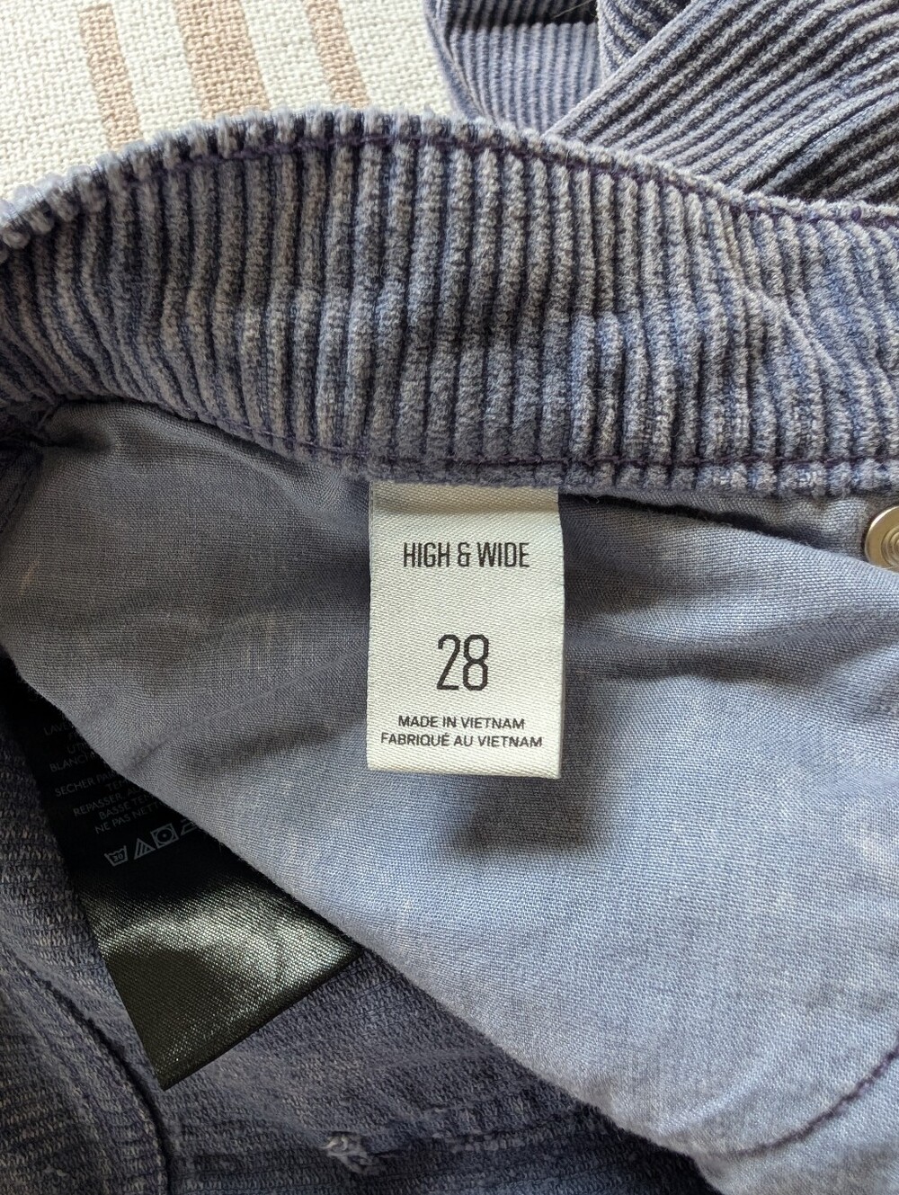 BDG | High & Wide | Wide Wale Corduroy Pant - Picture 9 of 10